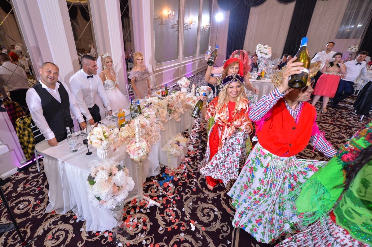 Fotografie de Bogdan Roth Octavian la Restaurant Colonadelor