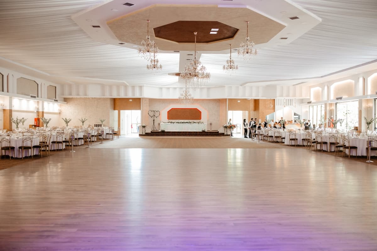 Palace Events - locatie pentru nunti in Pitești, Argeș