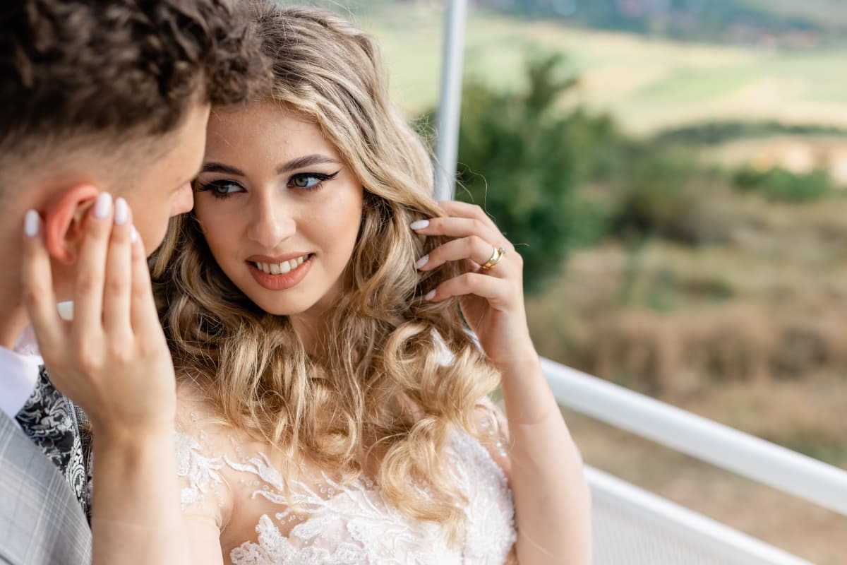 Craterul de la Betfia - locatie pentru nunti in Betfia, Bihor