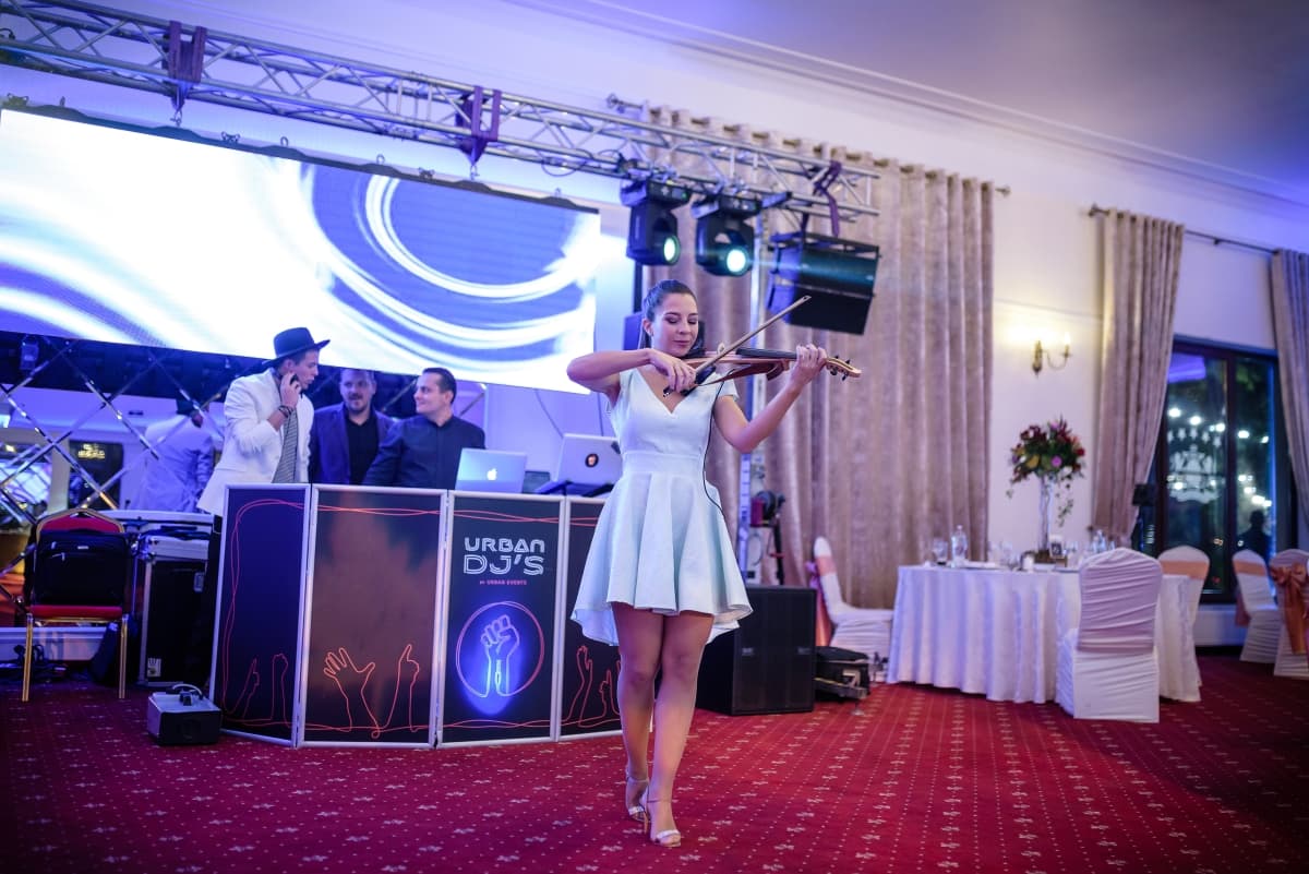 Fotografie de Mihai Gheorghe la Colonial Club Cernica