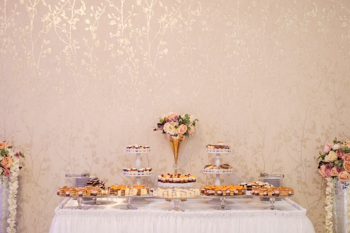 Restaurant Intim - locatie pentru nunti in Onești, Bacău