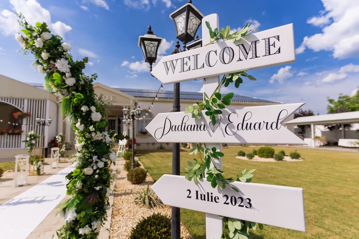 Restaurant Cort Daide - locatie pentru nunti in Luțca, Neamț