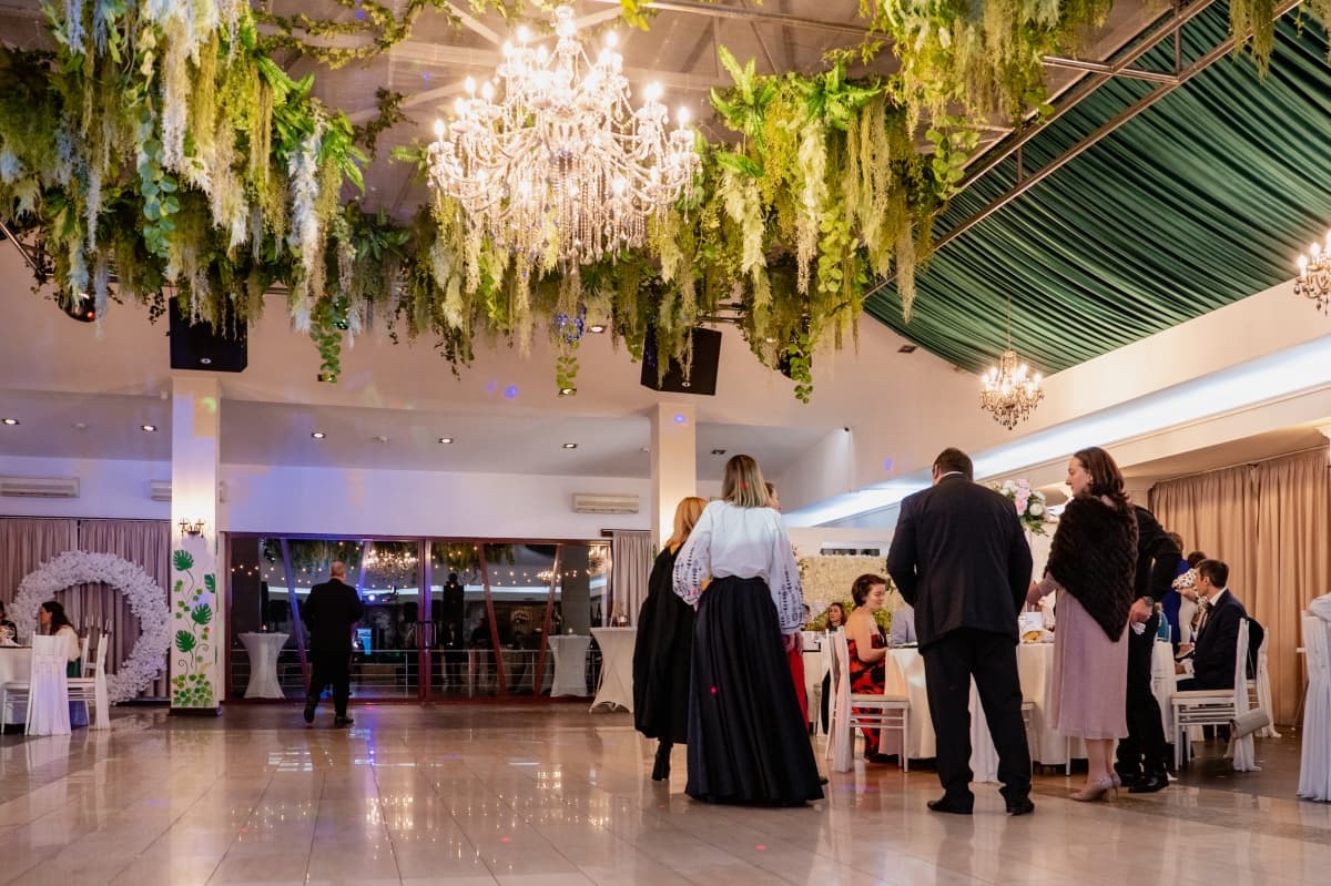 Fotografie de ZOOMER STUDIO la Epic by the Lake 