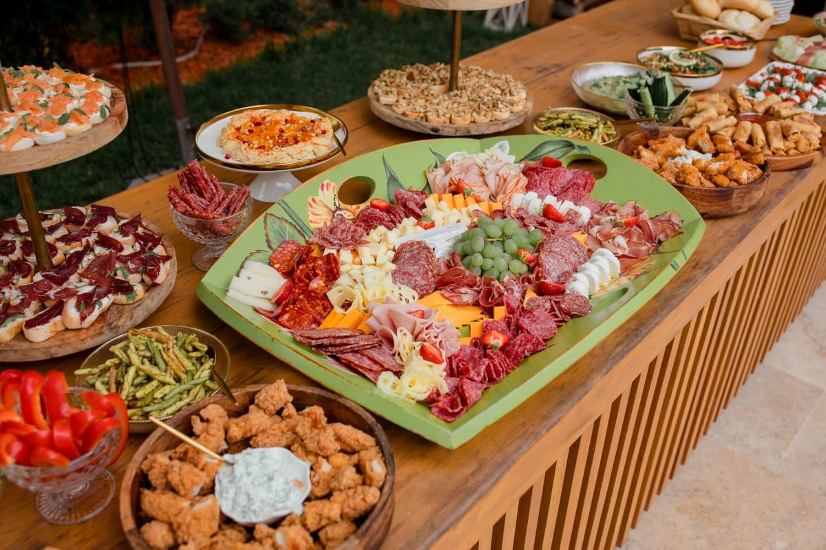 Fotografie de District One Stories la By the Lake