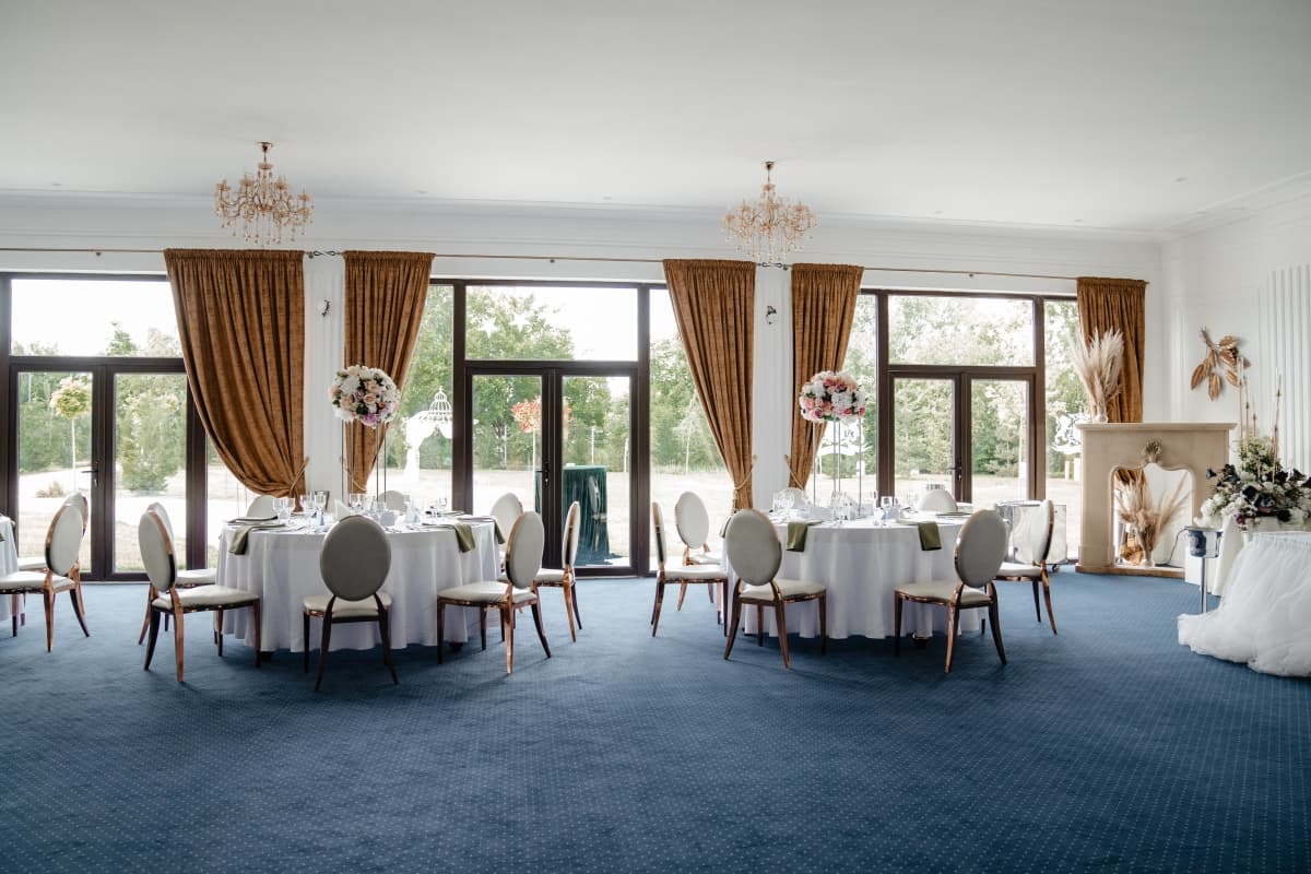 Fotografie de Bogdan Mihai la Colonial Club Cernica