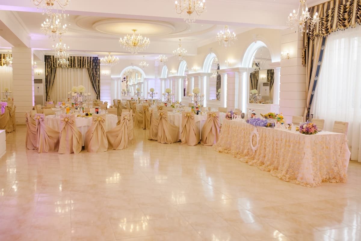 Ballroom Andra - locatie pentru nunti in Tecuci, Galați