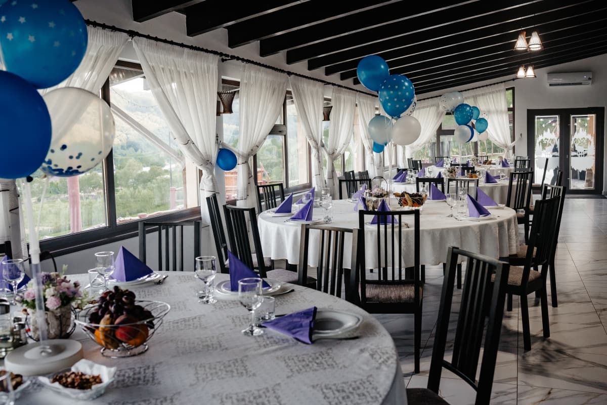 Cabana La Fiz - locatie pentru nunti in Dofteana, Bacău