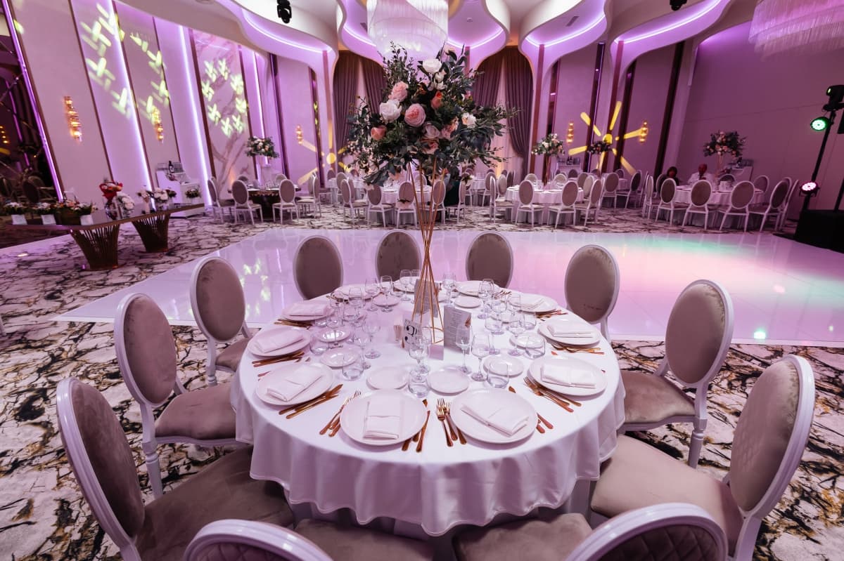 Restaurant 3 Stejari - locatie pentru nunti in Timișu de Jos, Brașov