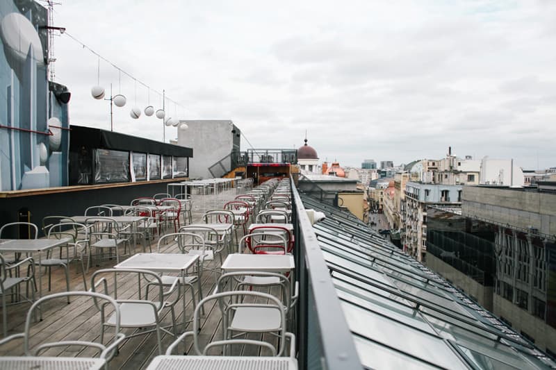 Fotografie de Corina Margarit la Linea / Closer To The Moon