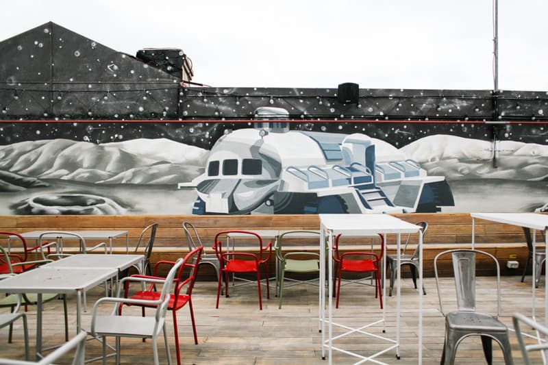 Fotografie de Corina Margarit la Linea / Closer To The Moon