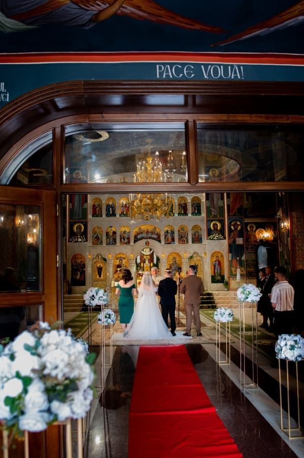 Fotografie de ArtaFilmării la Biserica Sf Iulian din Tars