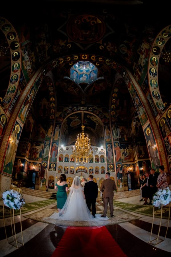 Fotografie de ArtaFilmării la Biserica Sf Iulian din Tars