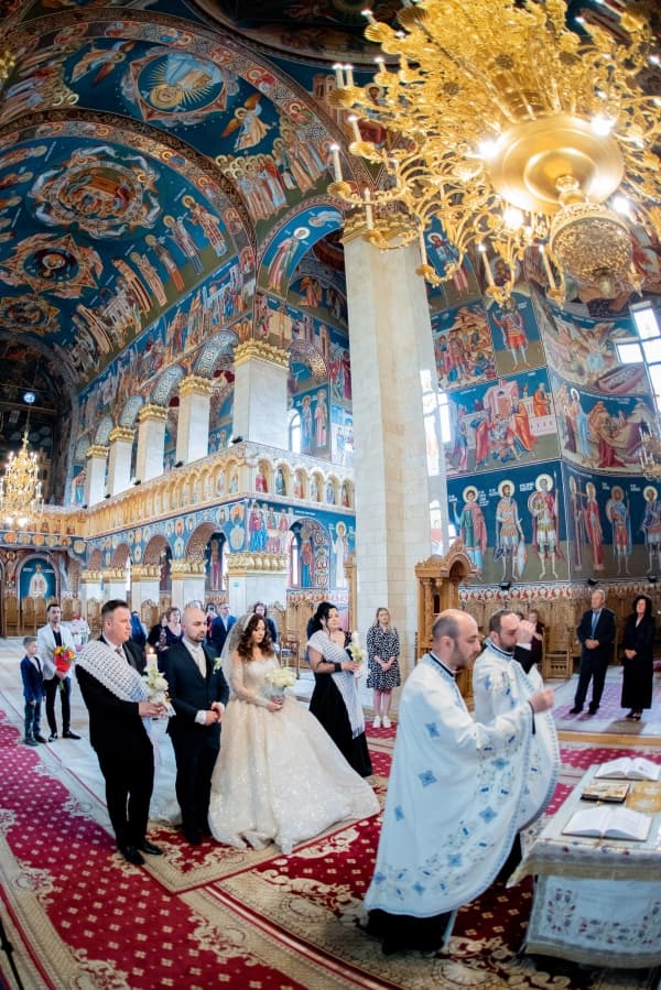 Fotografie de ArtaFilmării la Biserica Sfantul Nectarie