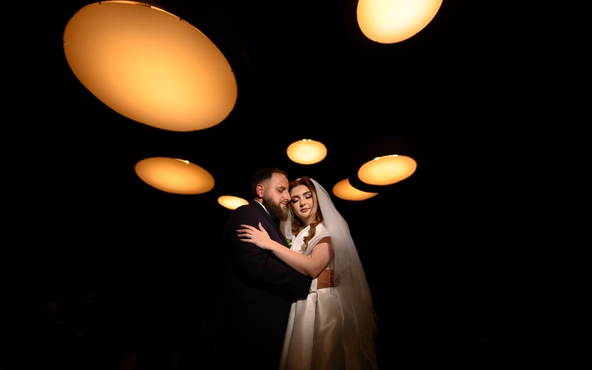 Fotografie de Razvan Balus - ZVAN Weddings la Kupolla Events