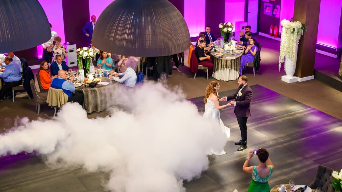 Fotografie de Razvan Balus - ZVAN Weddings la Kupolla Events