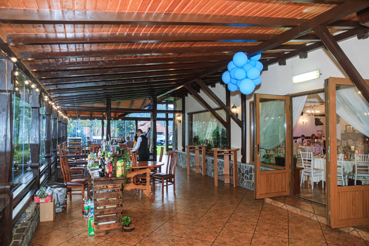 Fotografie de Ema &amp; Gabriel Voicu la Pensiunea Craita