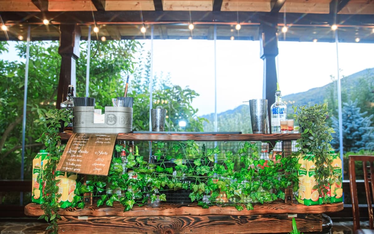 Fotografie de Ema &amp; Gabriel Voicu la Pensiunea Craita