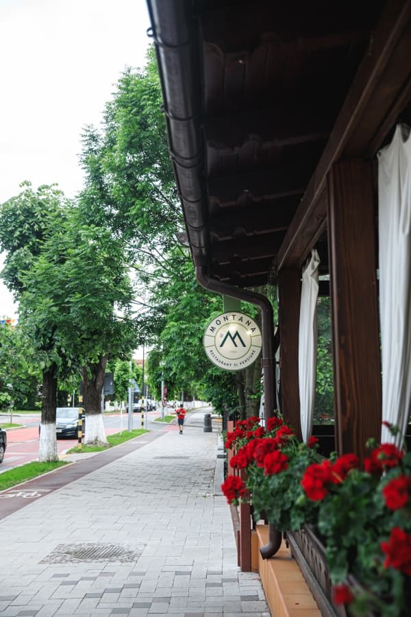 Fotografie de Ema &amp; Gabriel Voicu la Restaurant Montana