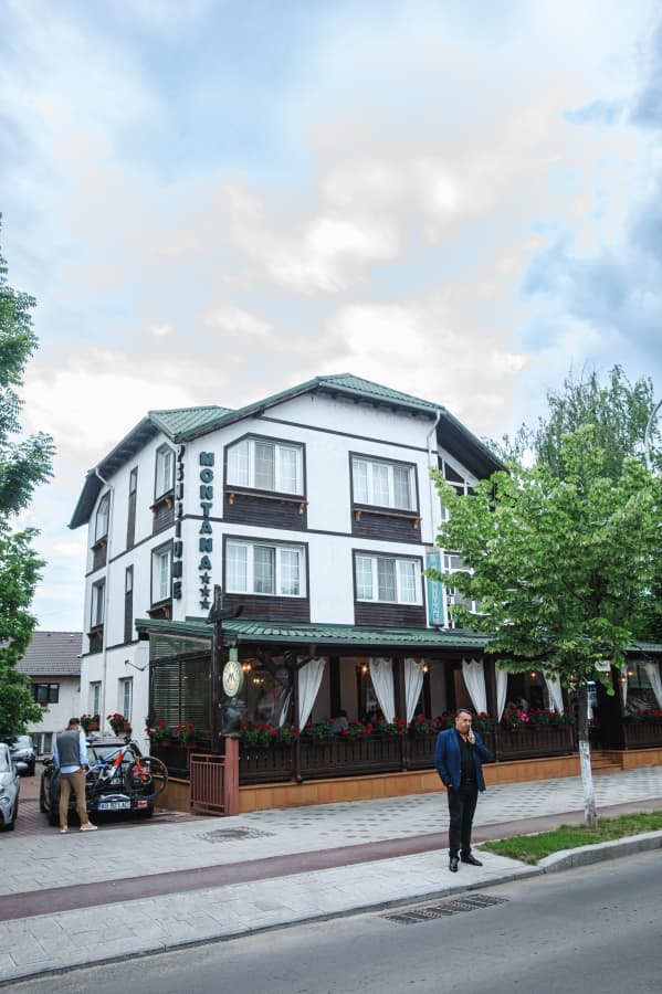 Fotografie de Ema &amp; Gabriel Voicu la Restaurant Montana