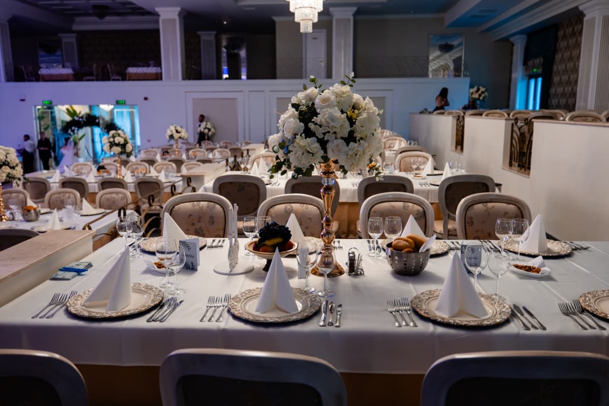 Le Grand Amfiteatru Ballroom - locatie pentru nunti in Tunari, Ilfov