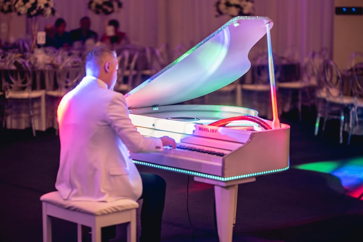 Fotografie de Alex Neagoe / dePoveste la Antique Pool &amp; Restaurant