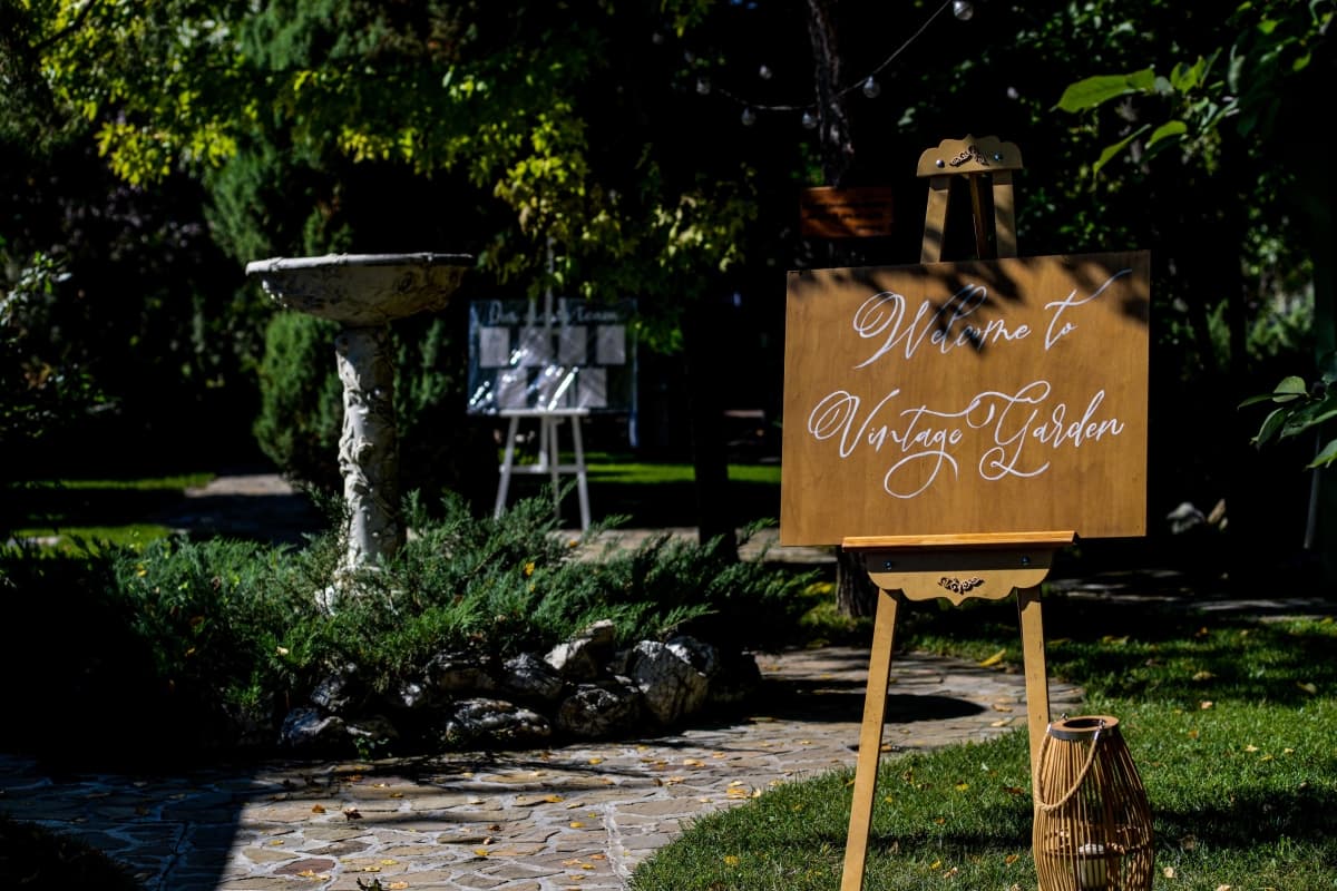 Fotografie de Ruxandra Manescu Photography la Vintage Garden Events