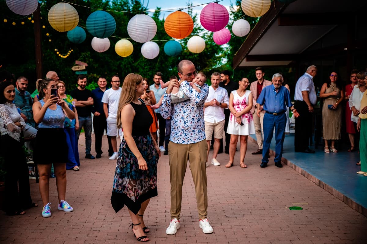 Fotografie de Radu Constantinescu Fotograf la Gradina cu licurici