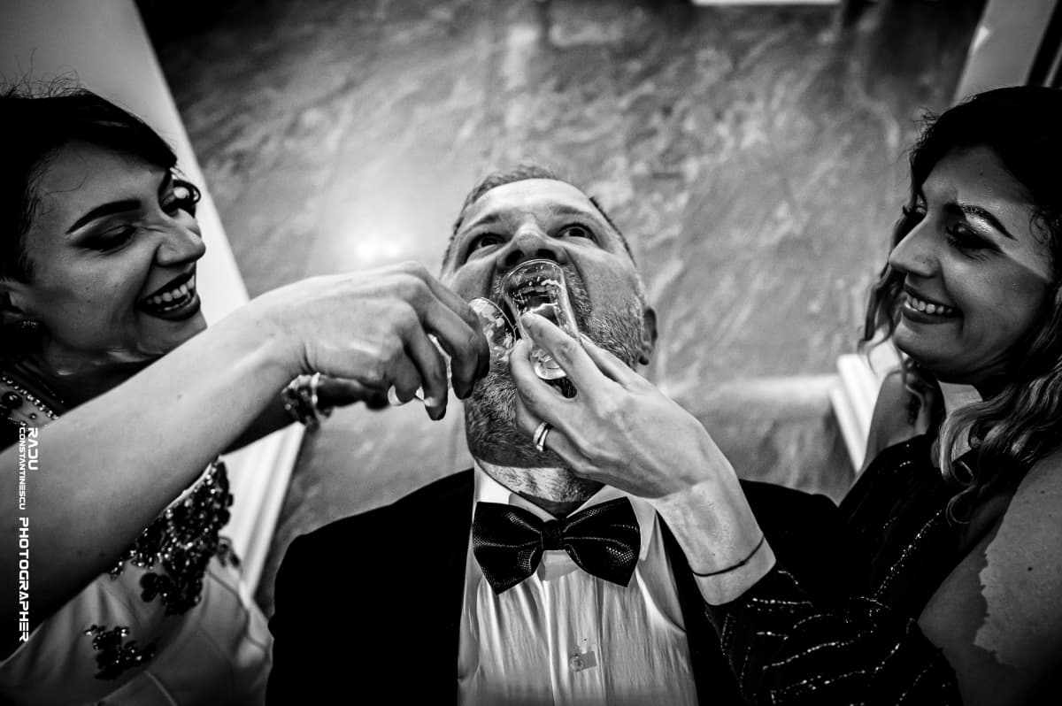 Fotografie de Radu Constantinescu Fotograf la Casa cu Tei