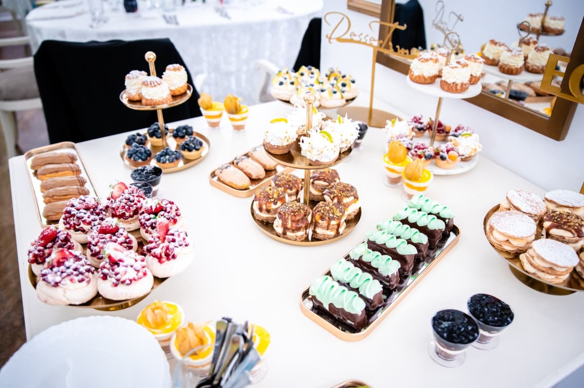 Fotografie de Radu Constantinescu Fotograf la Casa cu Tei