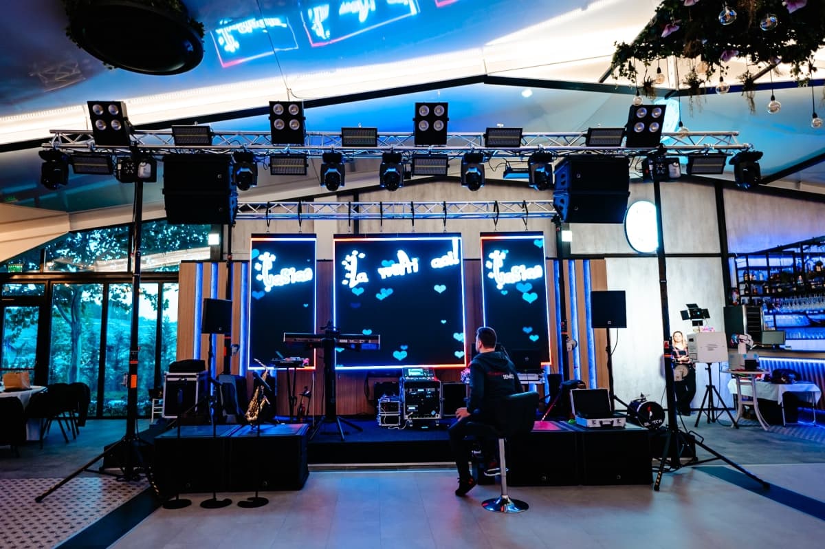 Fotografie de Catalin Chiriac la Hora Miresei