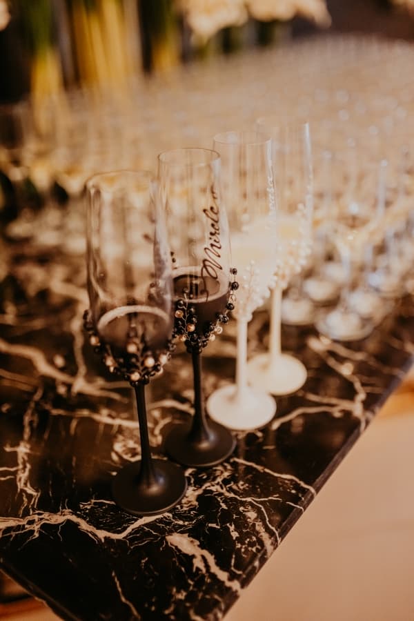 Fotografie de Andrei Chirica - Raian Fine Arts la Cattaleya - Events Hall