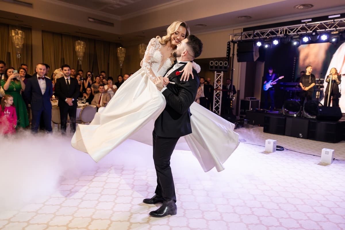 Fotografie de RaPictures la Stephany Ballroom 