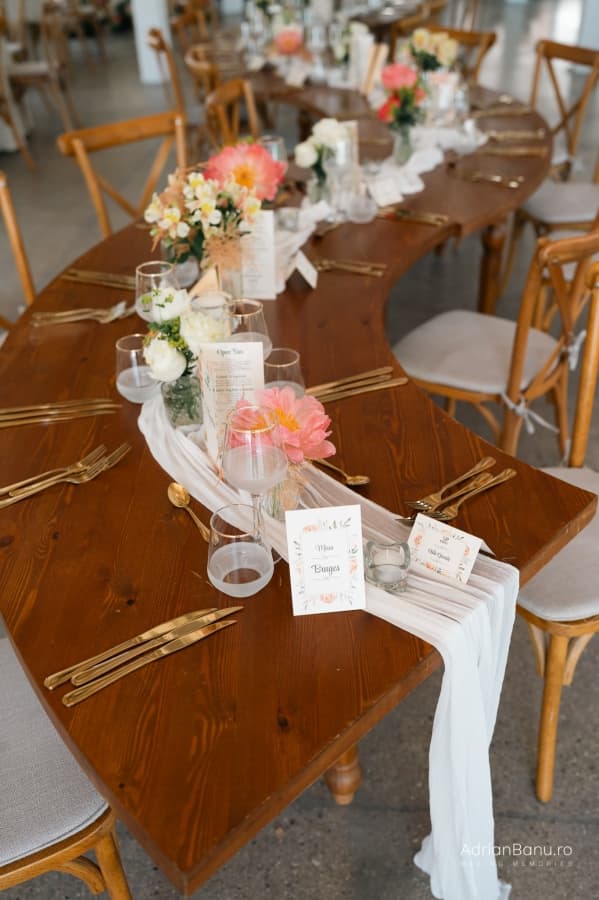 Fotografie de Adrian Banu la WOW Hambar 