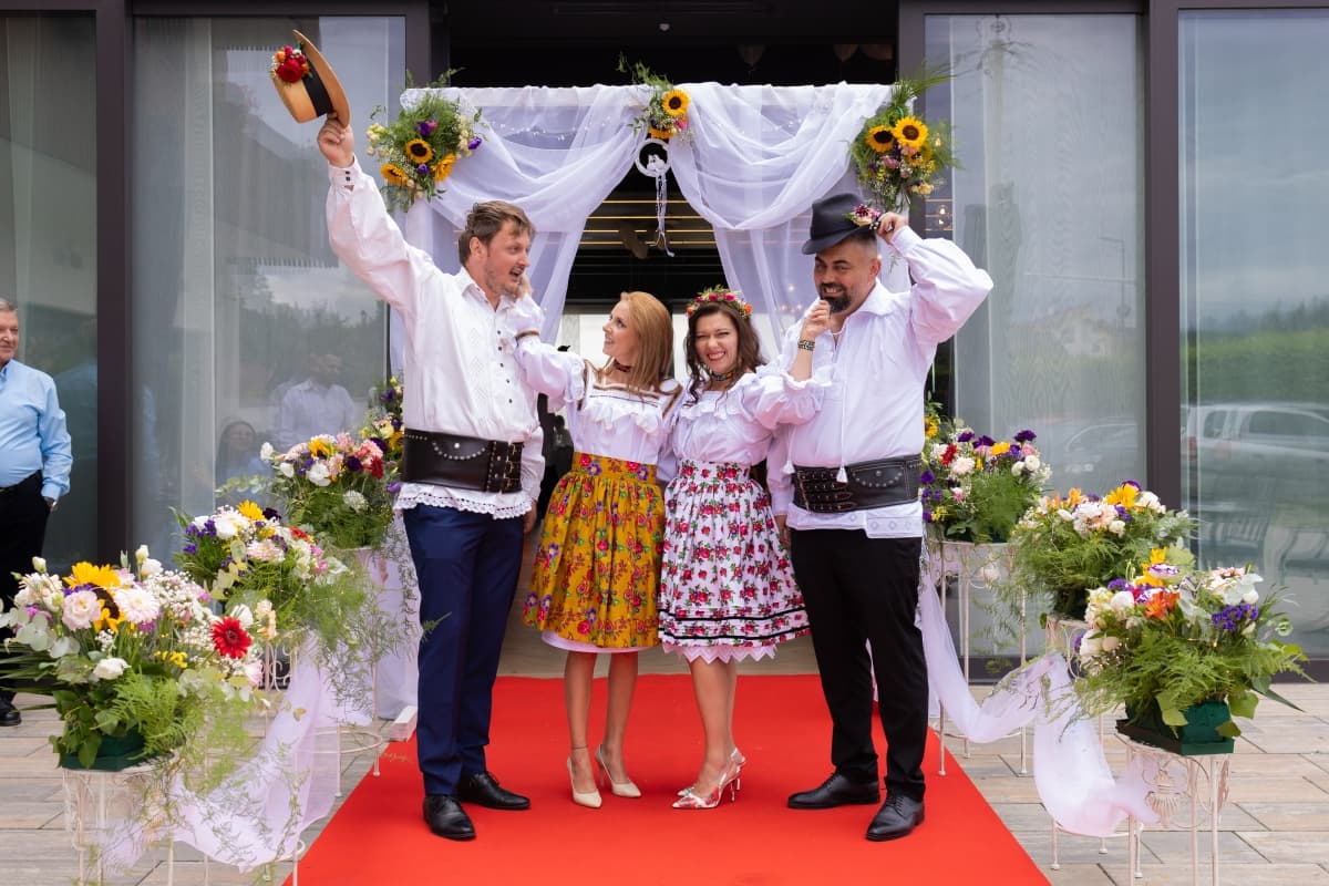 Fotografie de Madalin Ralea la Hotel Sorin Mihai 