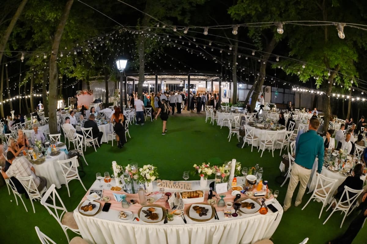 Fotografie de FotoEvent88 - Costi MANOLACHE la Salonul din Padure