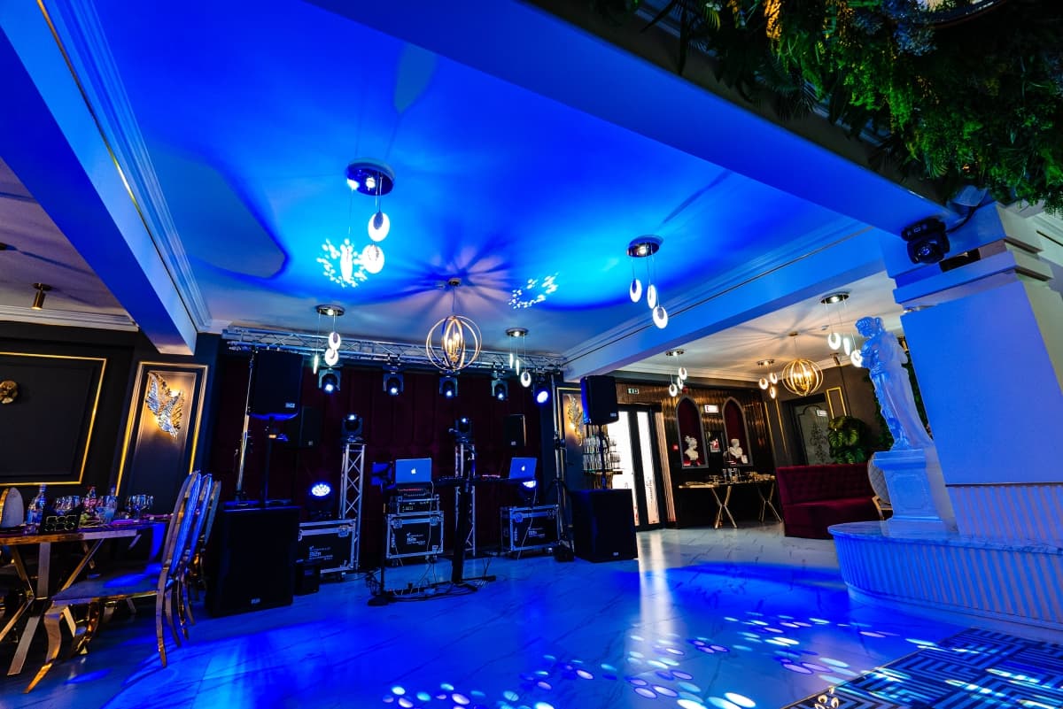 Fotografie de Eduard Colea la Ballroom Beatrice