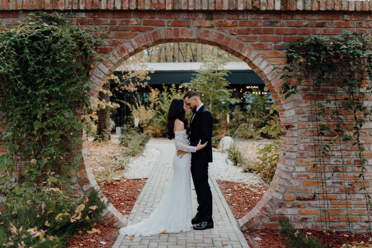 Fotografie de Alberto Bratulescu la Ciresul Salbatic