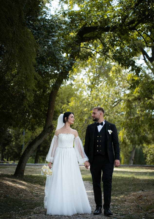 Fotografie de Dani Gruia la Casa Casatoriilor Craiova