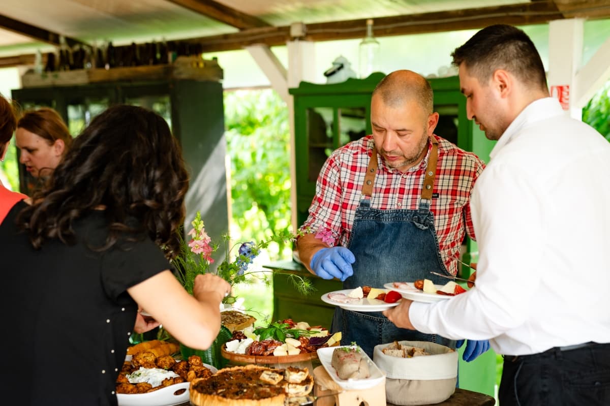 Fotografie de Live Love Laugh - Dana Sacalov la The Wedding House