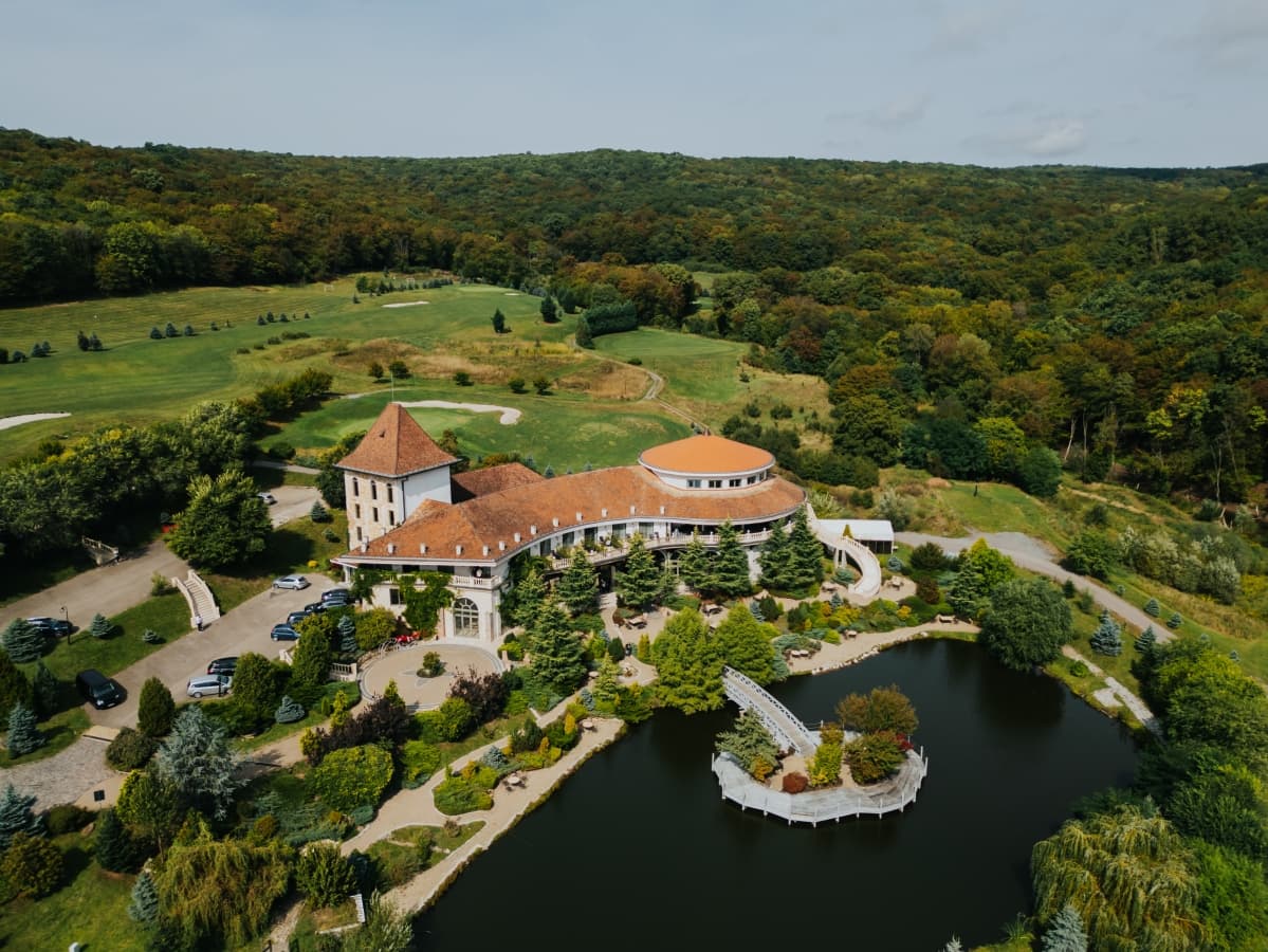 Fotografie de Besenyei Norbert la SunGarden Salin