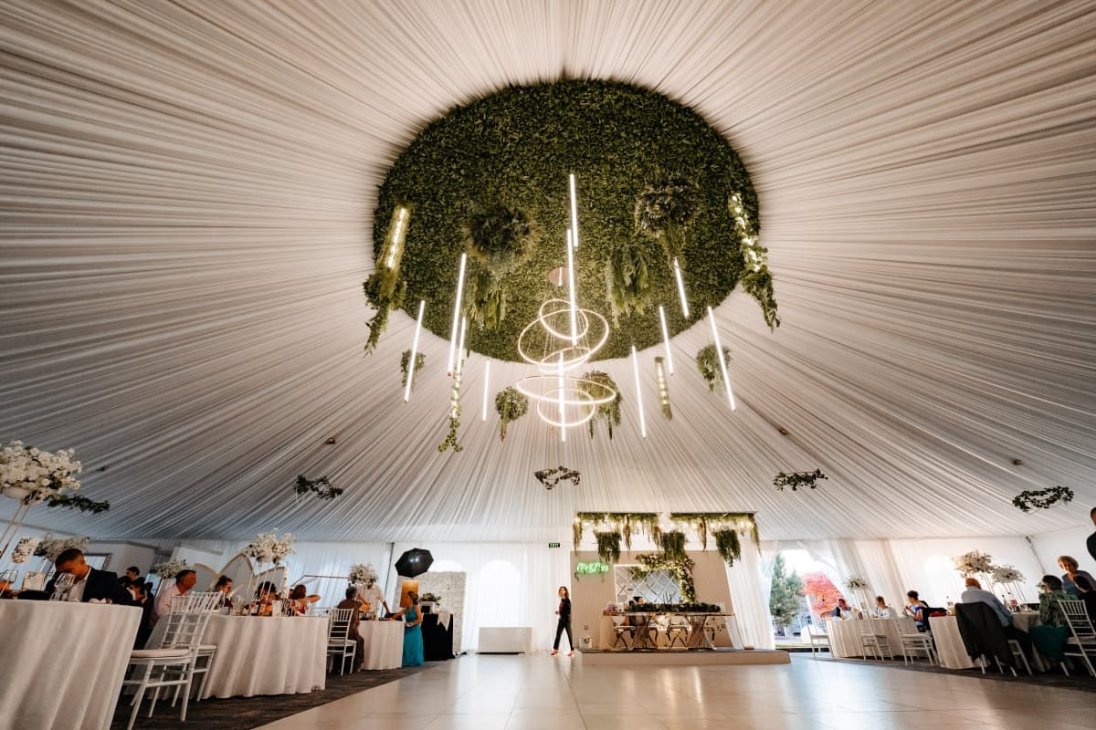 Fotografie de Raw Studio la Trattoria Summer Garden &amp; Events