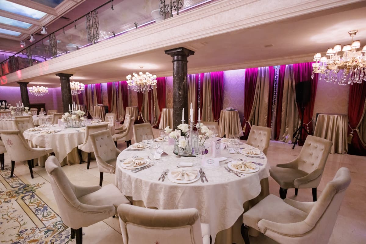 Fotografie de Iustin Ichim la Le Chateau Ballroom
