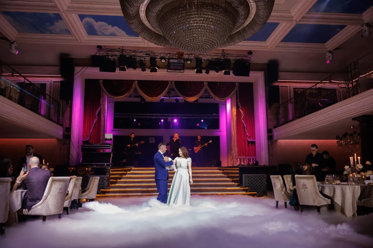 Fotografie de Iustin Ichim la Le Chateau Ballroom