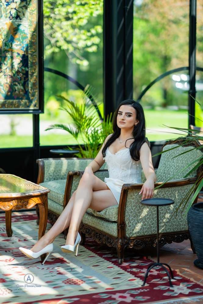 Clasa a XII-a A ! ✨🎓 - Fotografii de Dream Pictures Studio