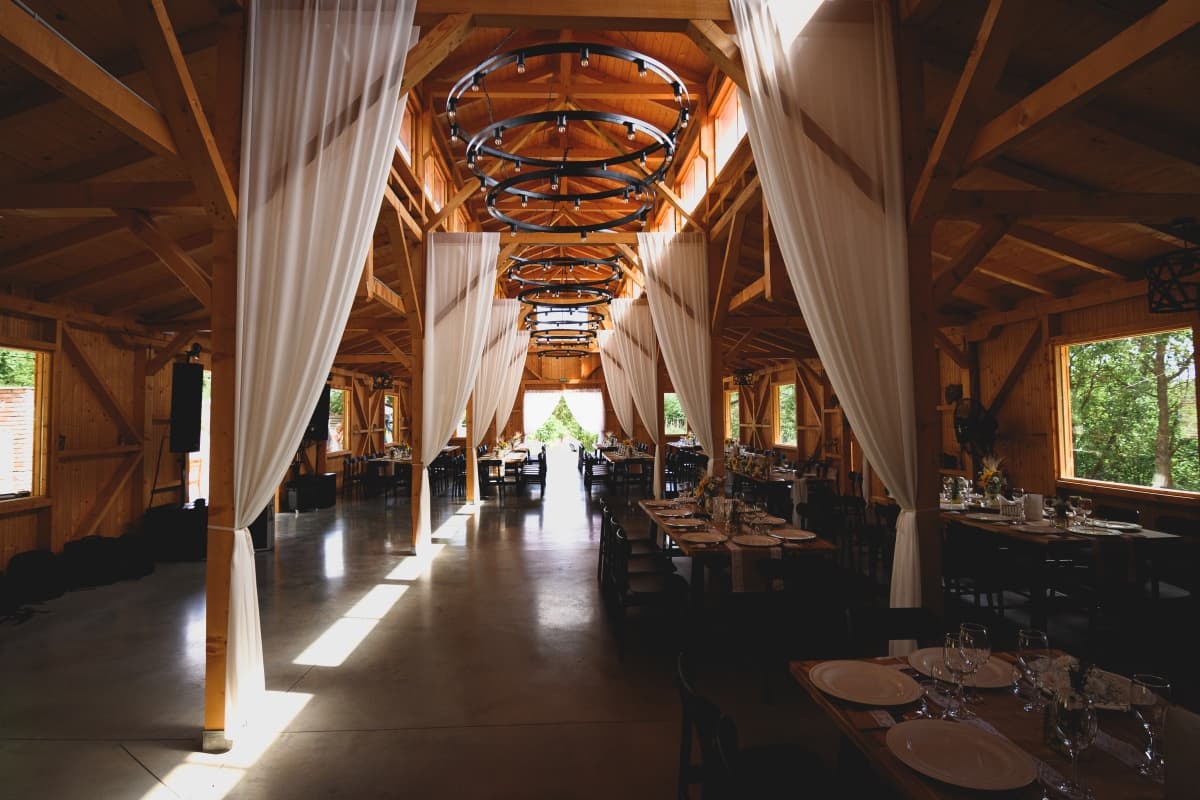 Micus Barn - locatie pentru nunti in Micești, Cluj